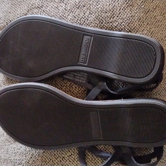 G.H. Bass & Co Sandals - Picture 2 of 4